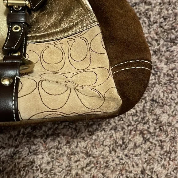 Beautiful Bronze, Brown, Suede/Leather Glitter Coach Purse! - Picture 9 of 9